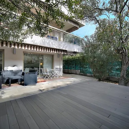 Apartment Upstays Terrace Garden 44m² *